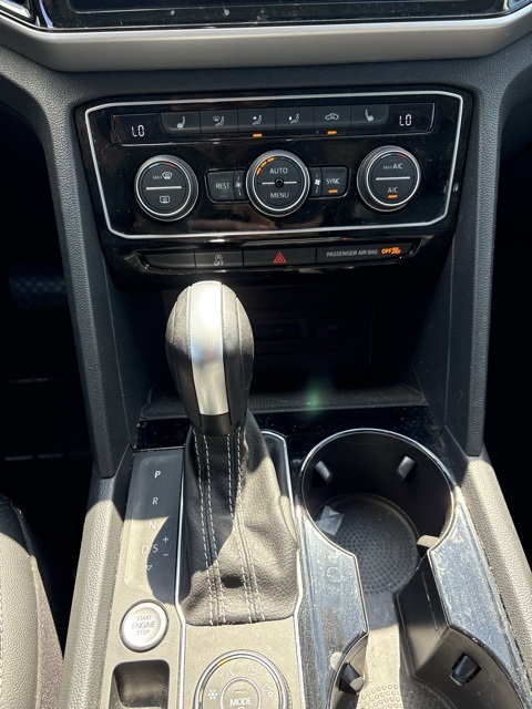 2022 Volkswagen Atlas SEL photo 8