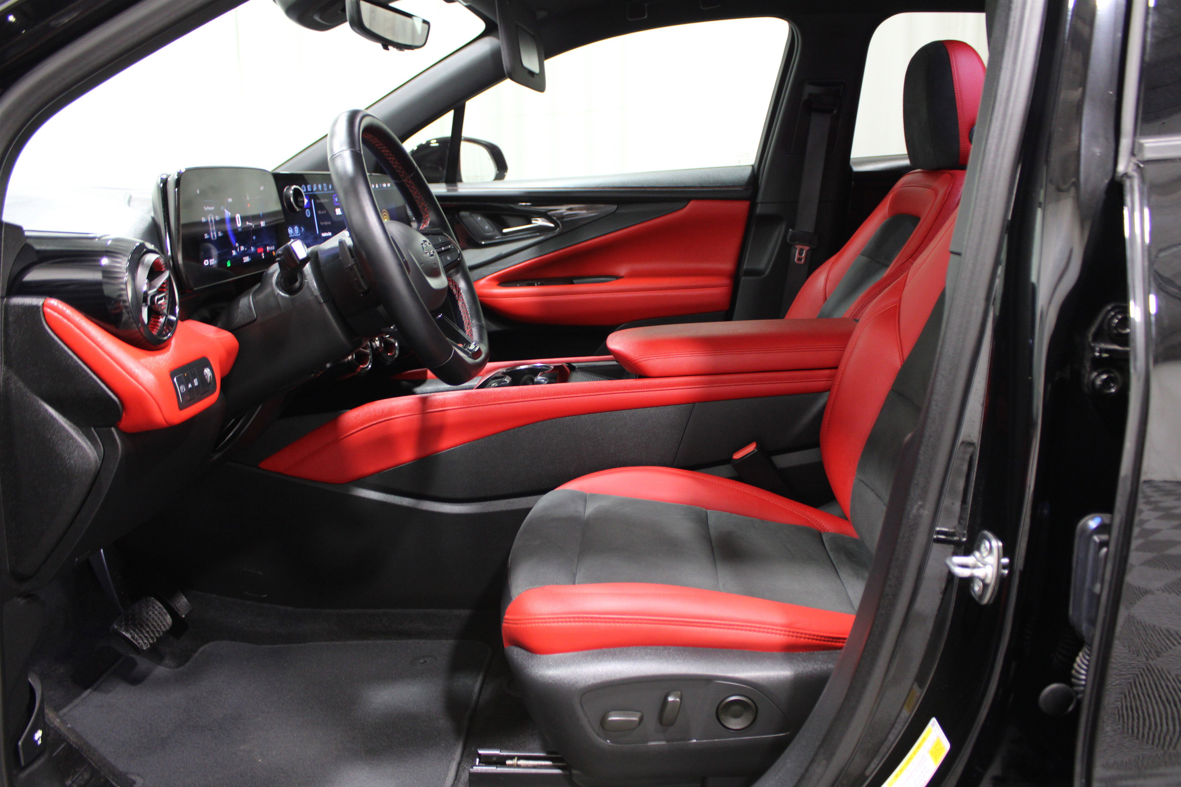 2024 Chevrolet Blazer EV RS photo 3