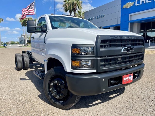 2024 Chevrolet Silverado 4500 Medium Duty Chassis Cab Work Truck's photo