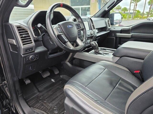 2017 Ford F-150 Raptor photo 11
