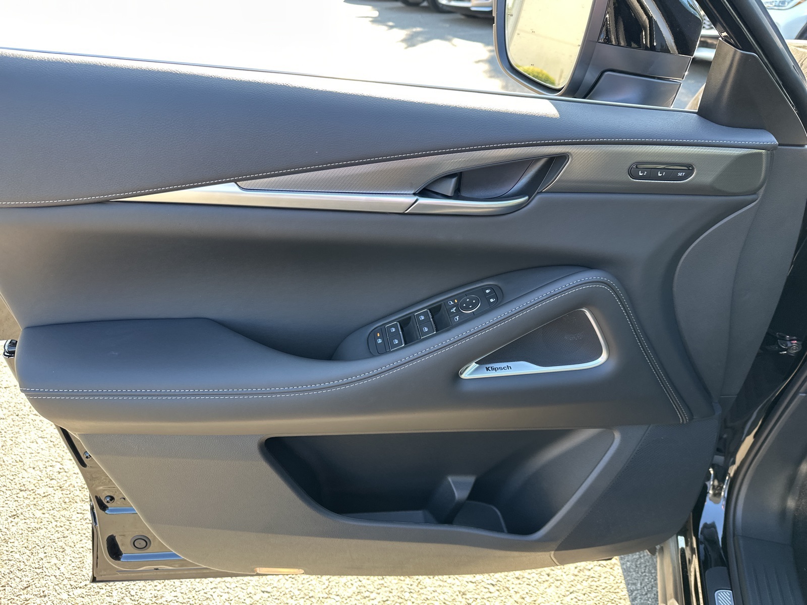 2026 Infiniti QX60 Luxe AWD photo 9