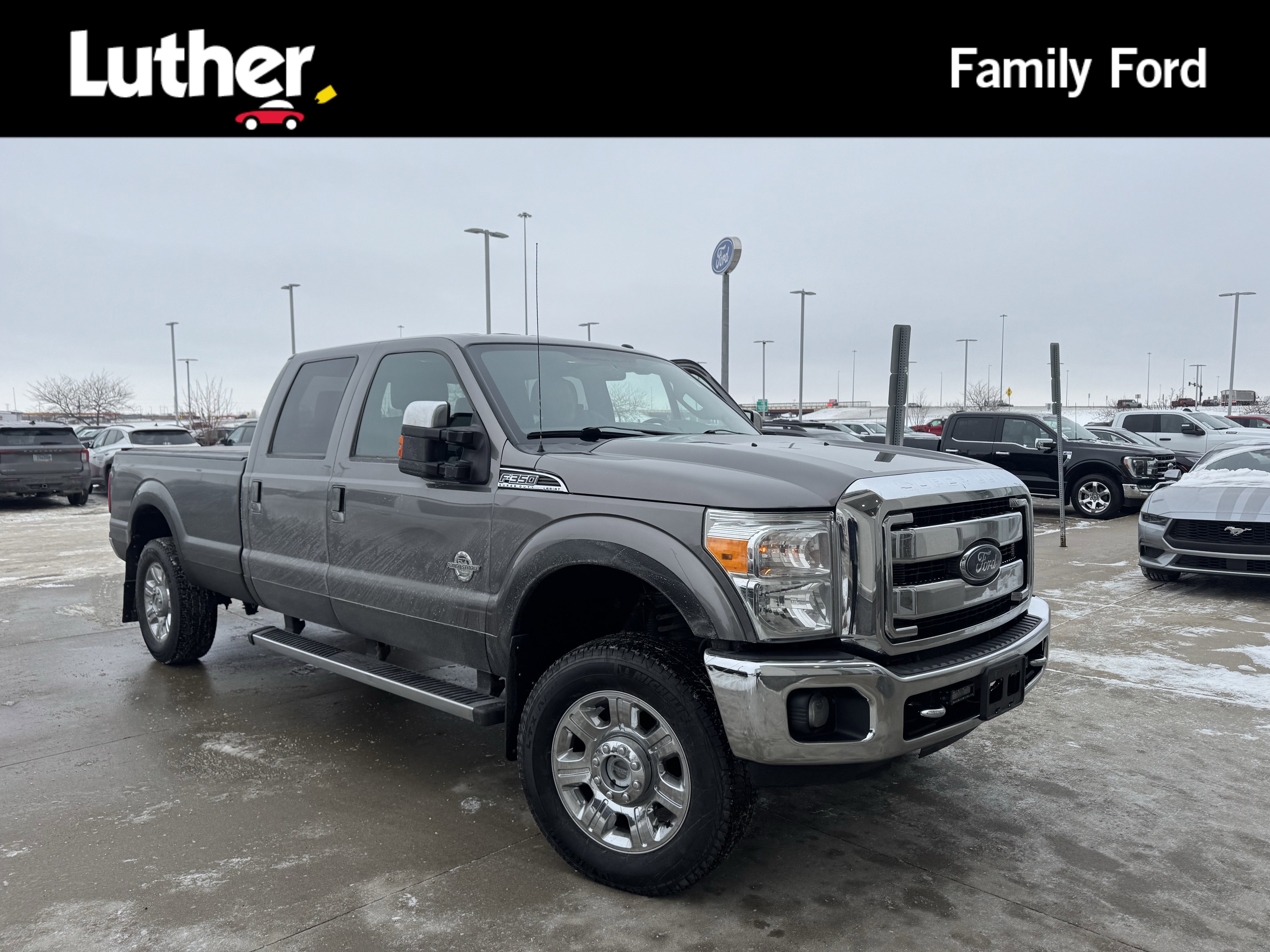 2014 Ford F-350 Super Duty Lariat's photo