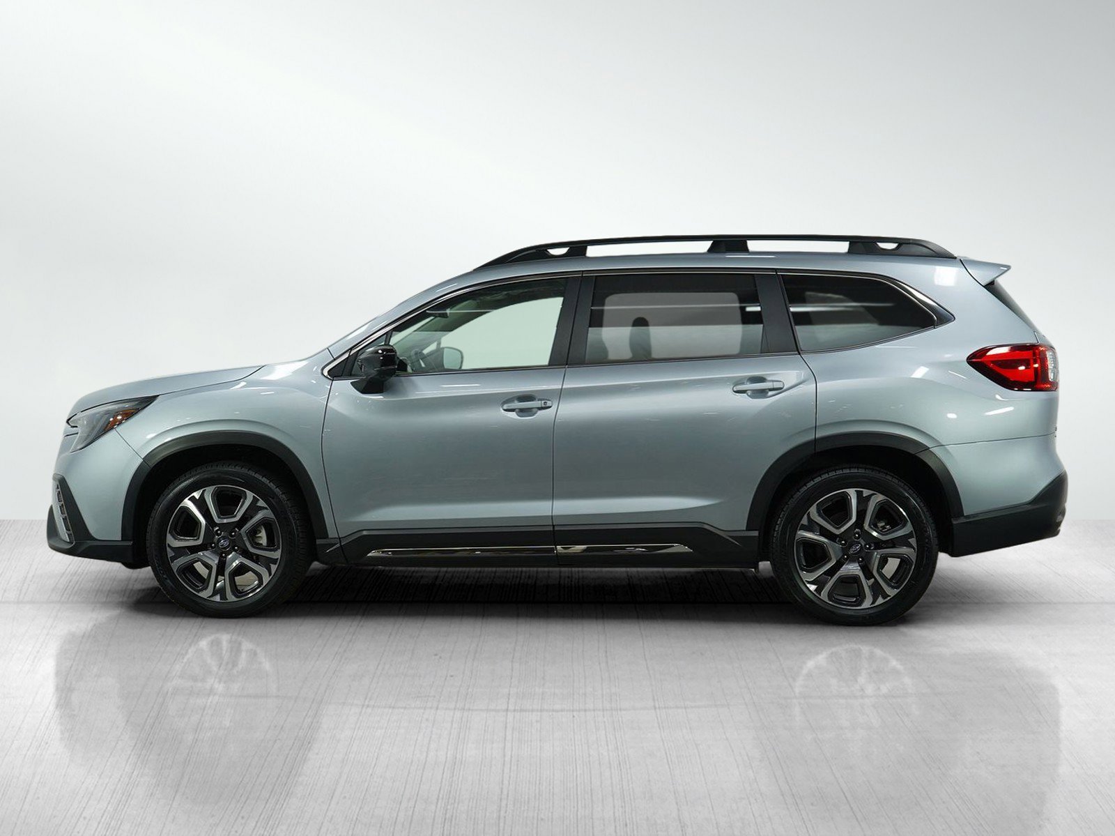 Used 2024 Subaru Ascent Limited with VIN 4S4WMARD6R3413400 for sale in South Saint Paul, Minnesota