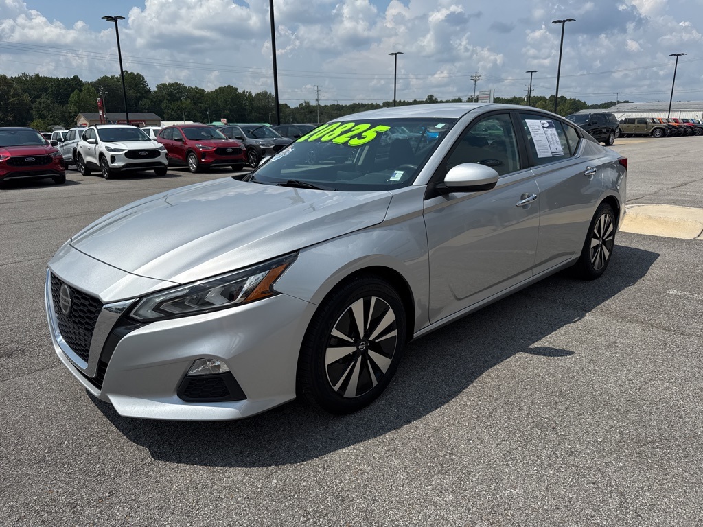 2022 Nissan Altima 2.5 SV photo 3
