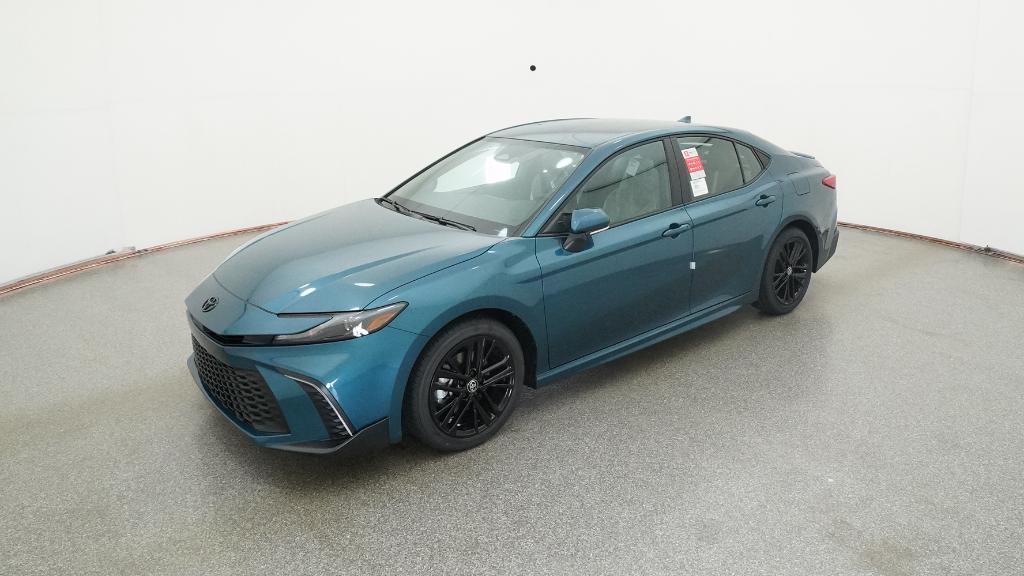 2026 Toyota Camry SE's photo