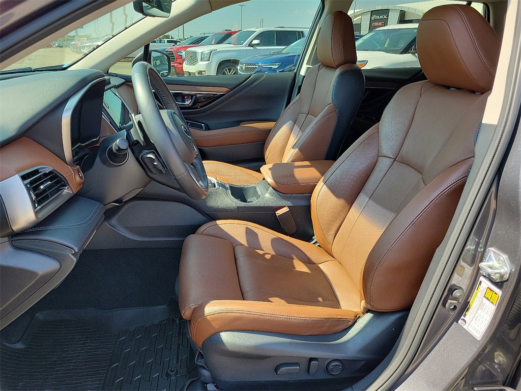 2022 Subaru Outback Touring XT photo 19