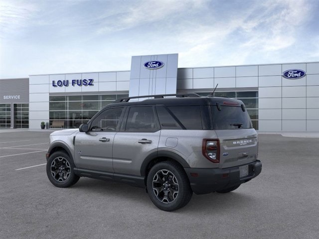 2025 Ford Bronco Sport Outer Banks photo 2