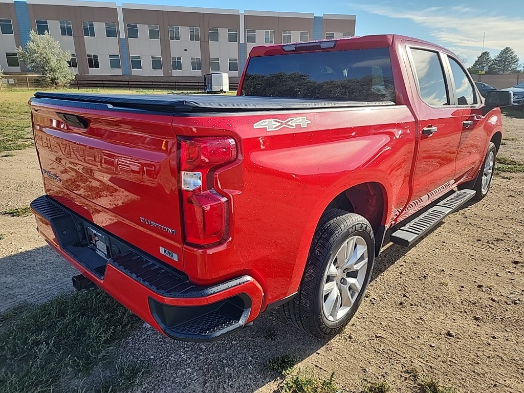 2022 Chevrolet Silverado 1500 Custom photo 5