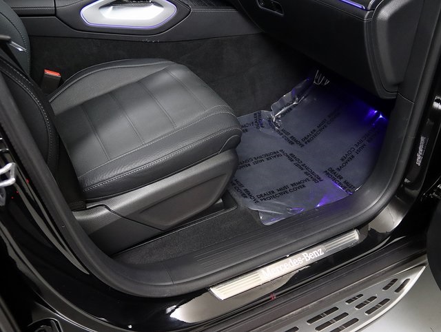 2025 Mercedes Benz GLS 450 4MATIC photo 37