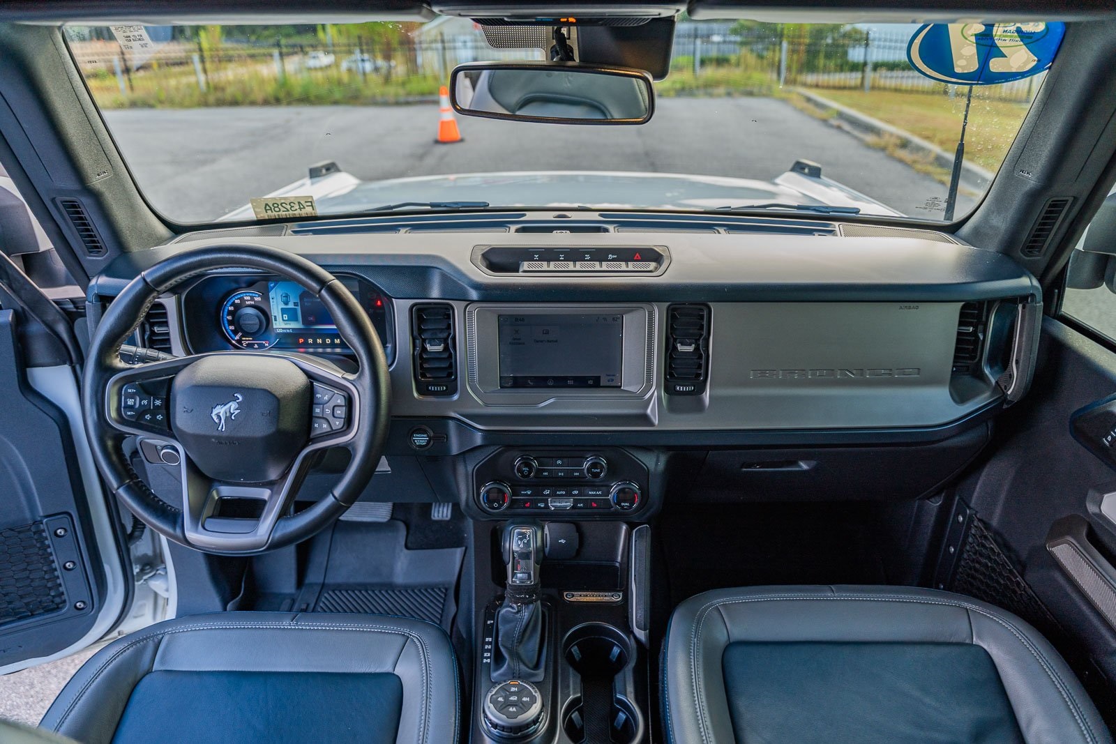 2021 Ford Bronco Outer Banks photo 21