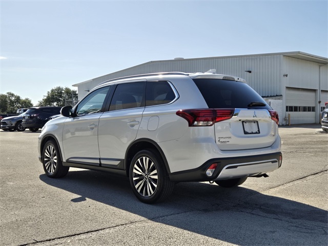 2020 Mitsubishi Outlander SEL photo 3