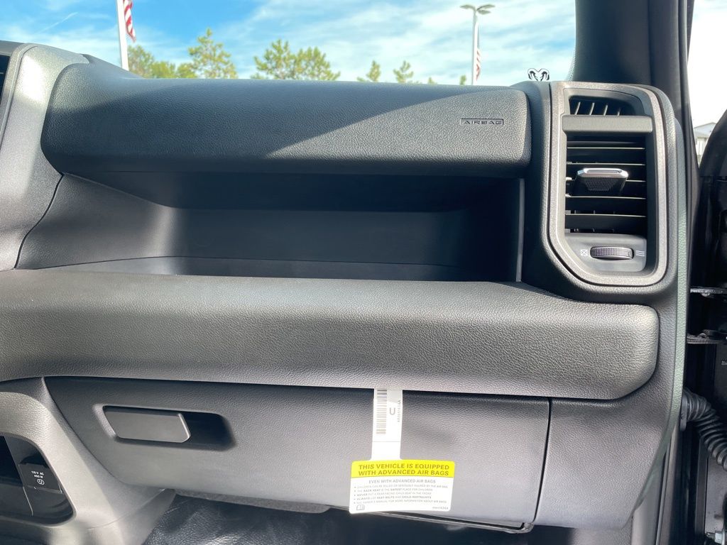 2026 Ram 2500 Tradesman photo 31