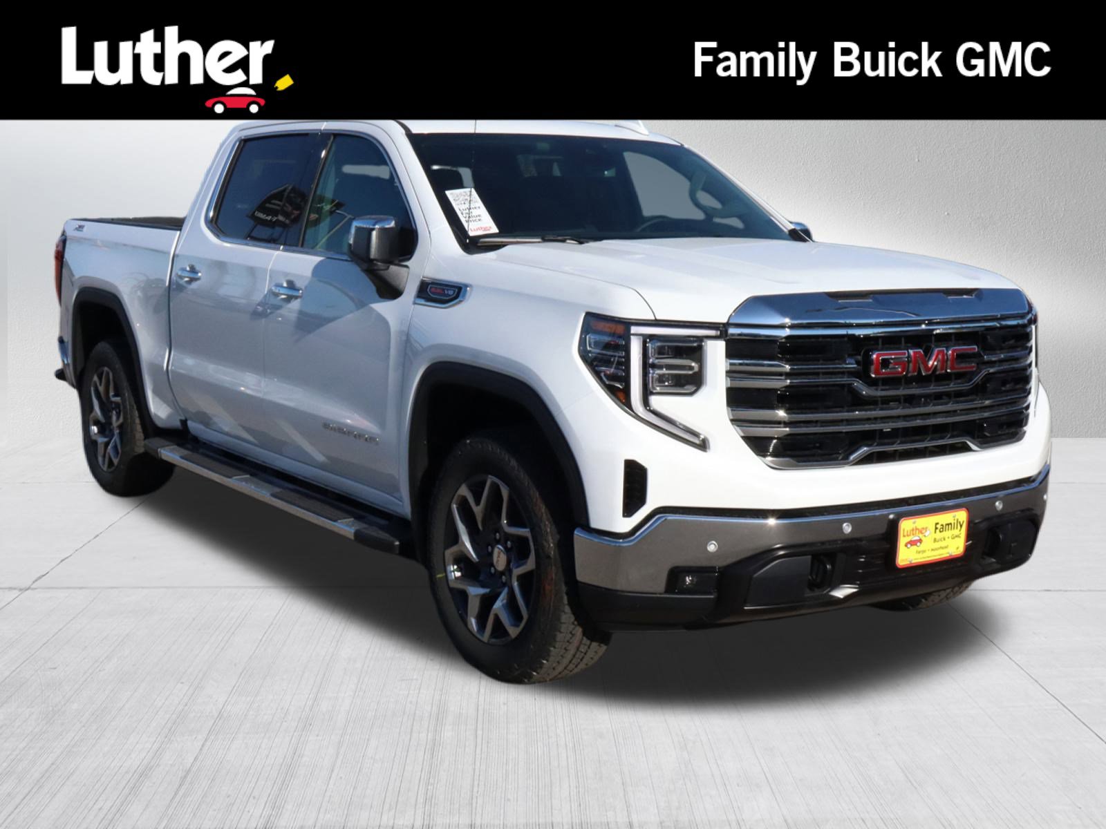 2026 GMC Sierra 1500 SLT's photo