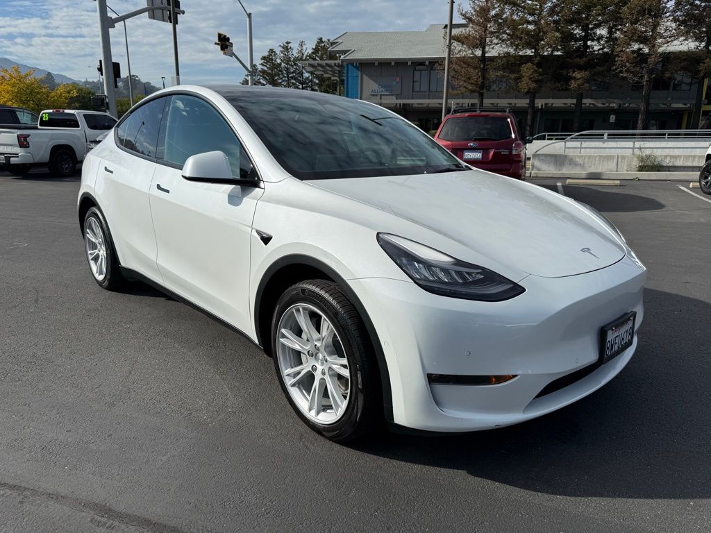 Used 2021 Tesla Model Y Long Range with VIN 5YJYGDEE8MF181088 for sale in San Rafael, CA