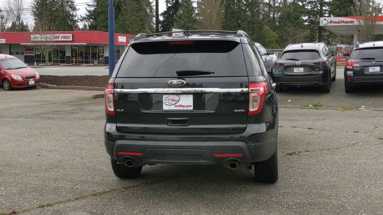 2013 Ford Explorer XLT photo 2