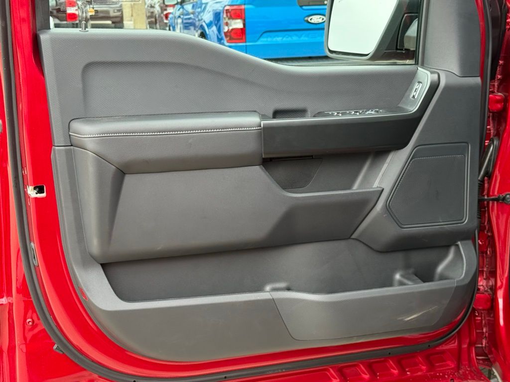 2025 Ford F-150 STX photo 15