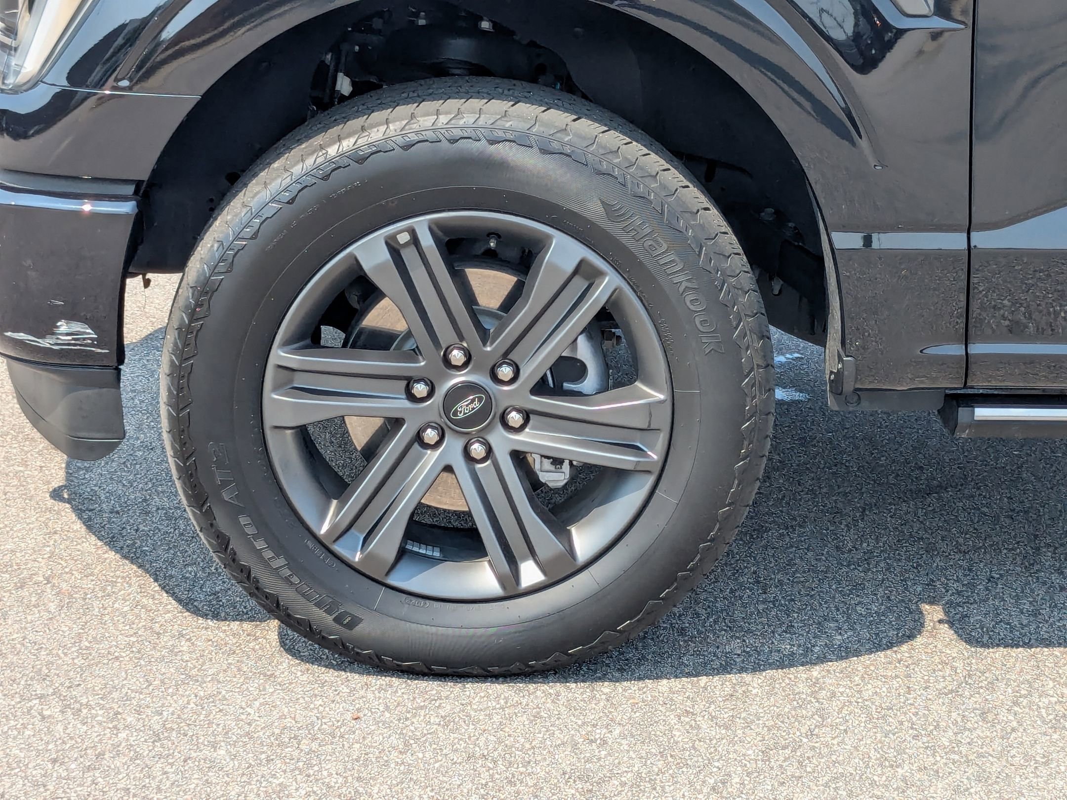 2023 Ford F-150 Lariat photo 3