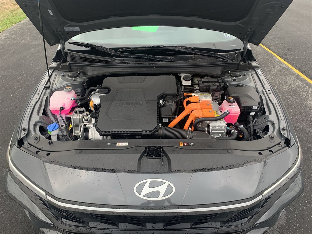 2025 Hyundai Elantra Hybrid Blue photo 16