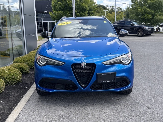 2022 Alfa Romeo Stelvio Ti Sport photo 2