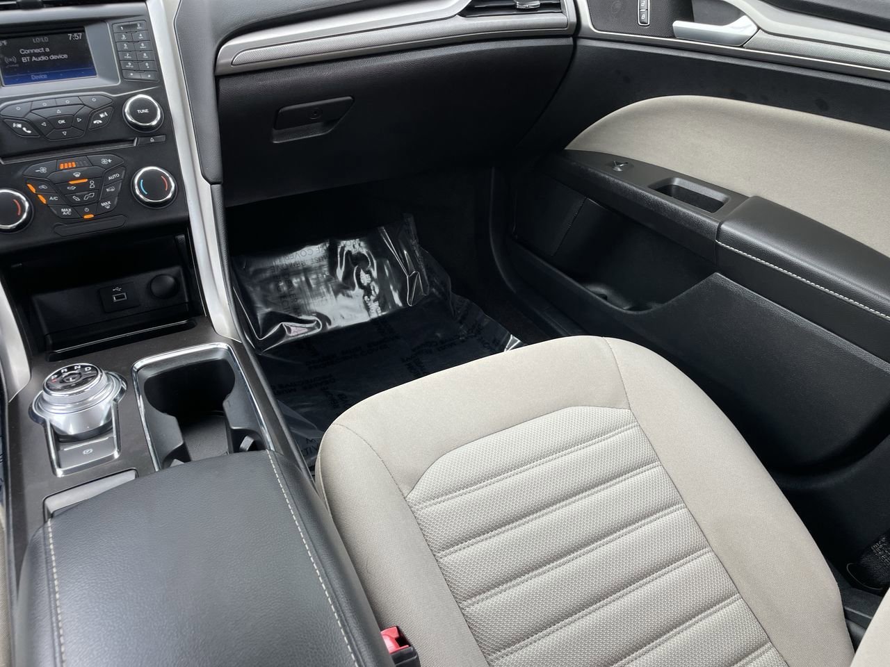 2018 Ford Fusion Hybrid S photo 13