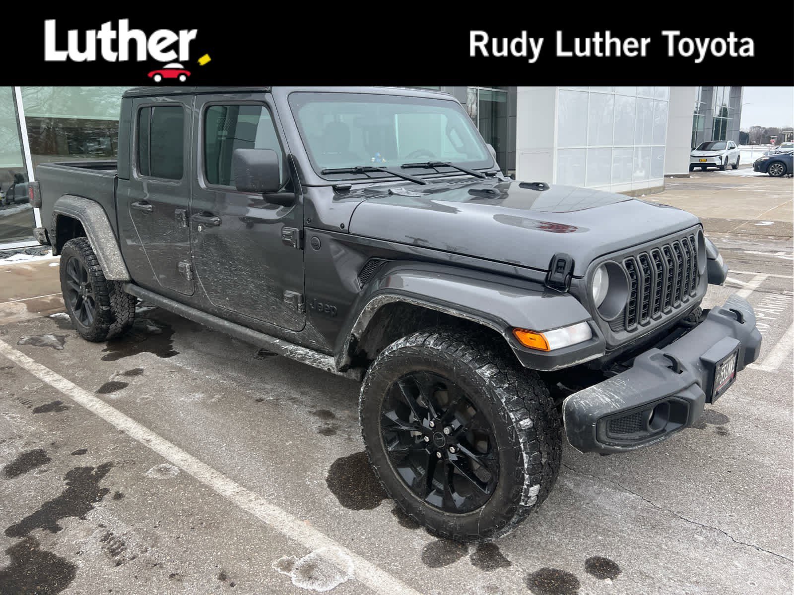 2025 Jeep Gladiator Nighthawk's photo