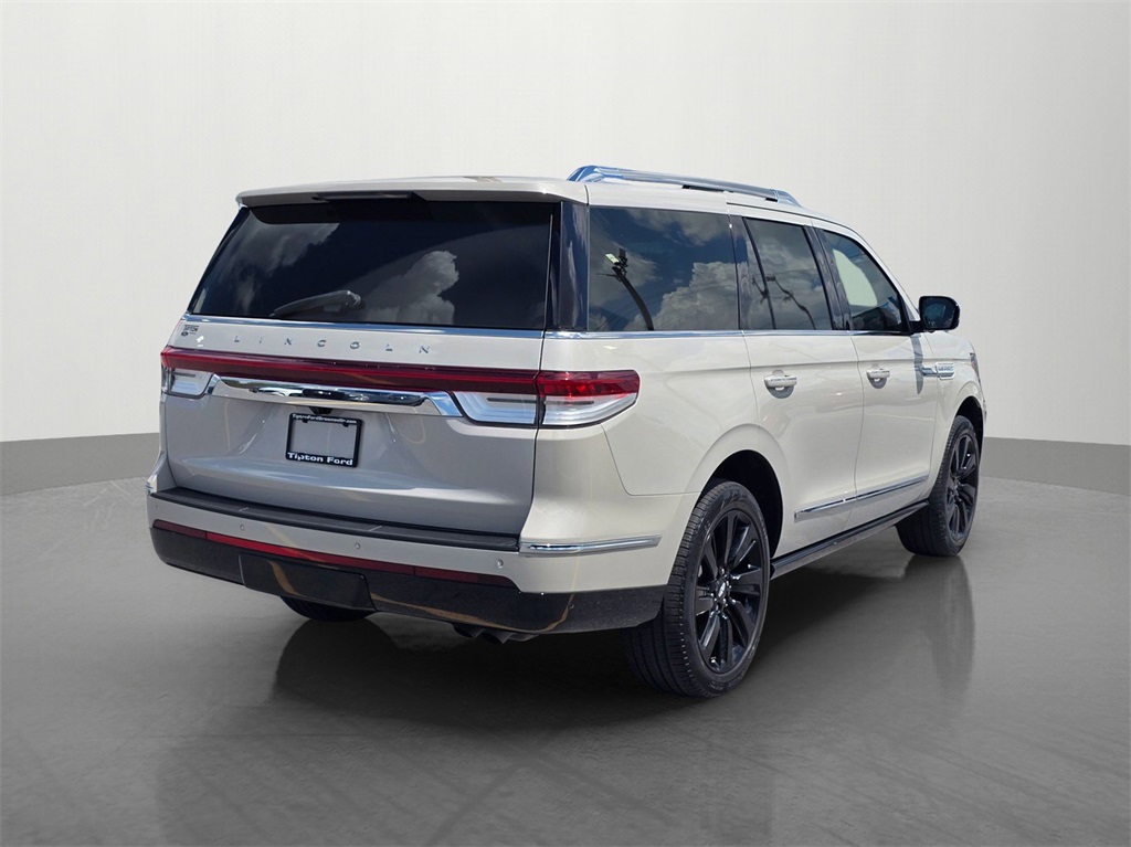 2023 Lincoln Navigator Reserve photo 2