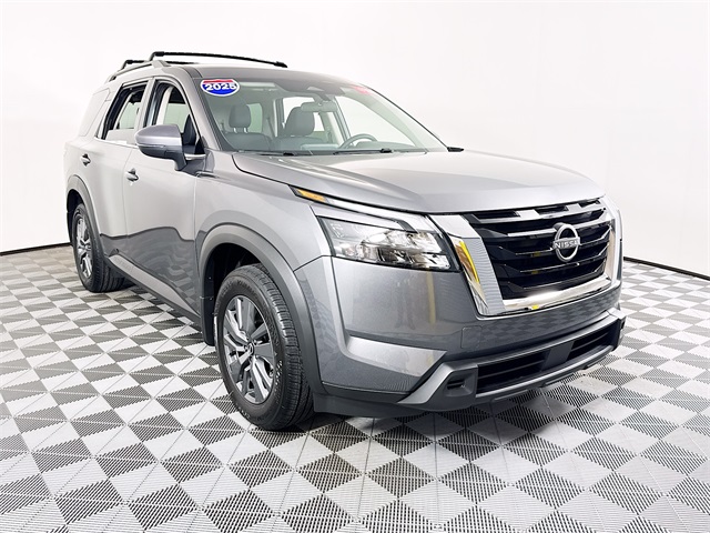 Used 2025 Gray Nissan SV image 1