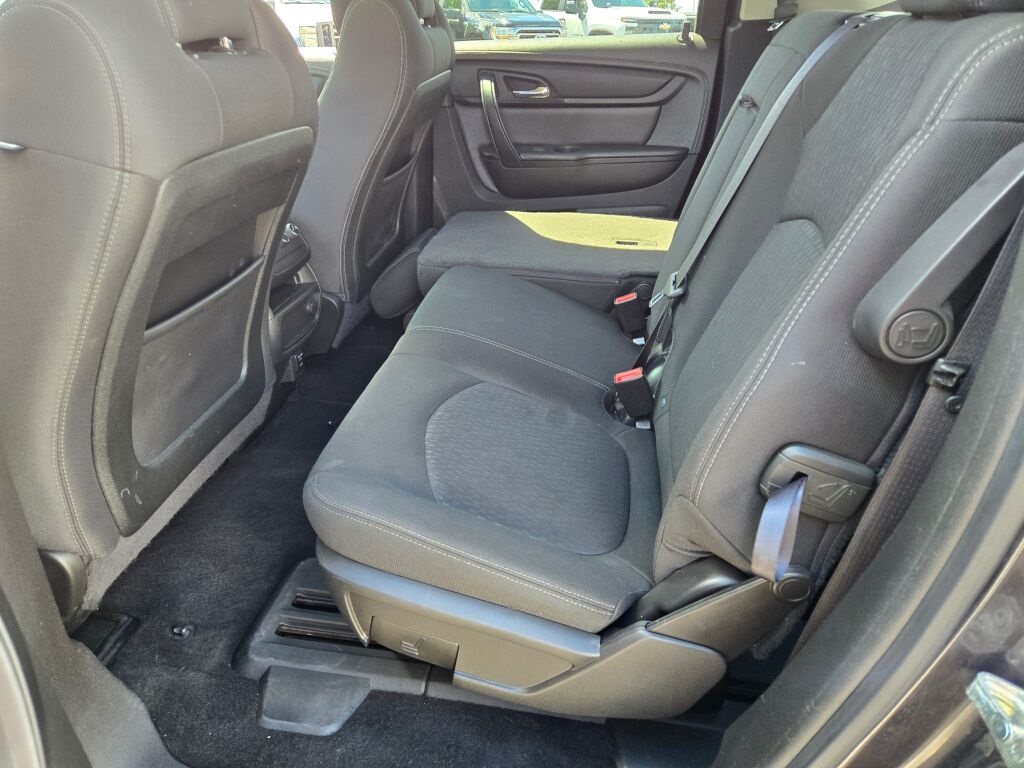 2015 Gmc Acadia SLE photo 13
