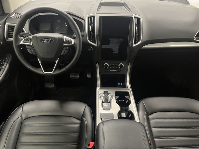 2024 Ford Edge SEL photo 10