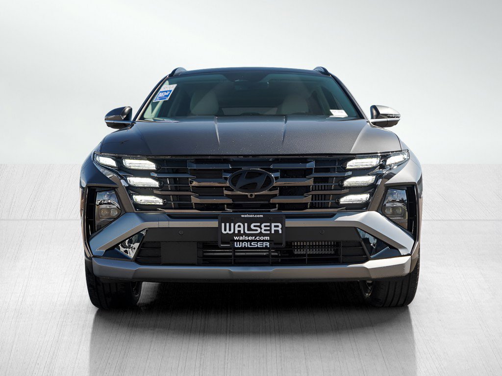 2025 Hyundai Tucson Hybrid Limited photo 2