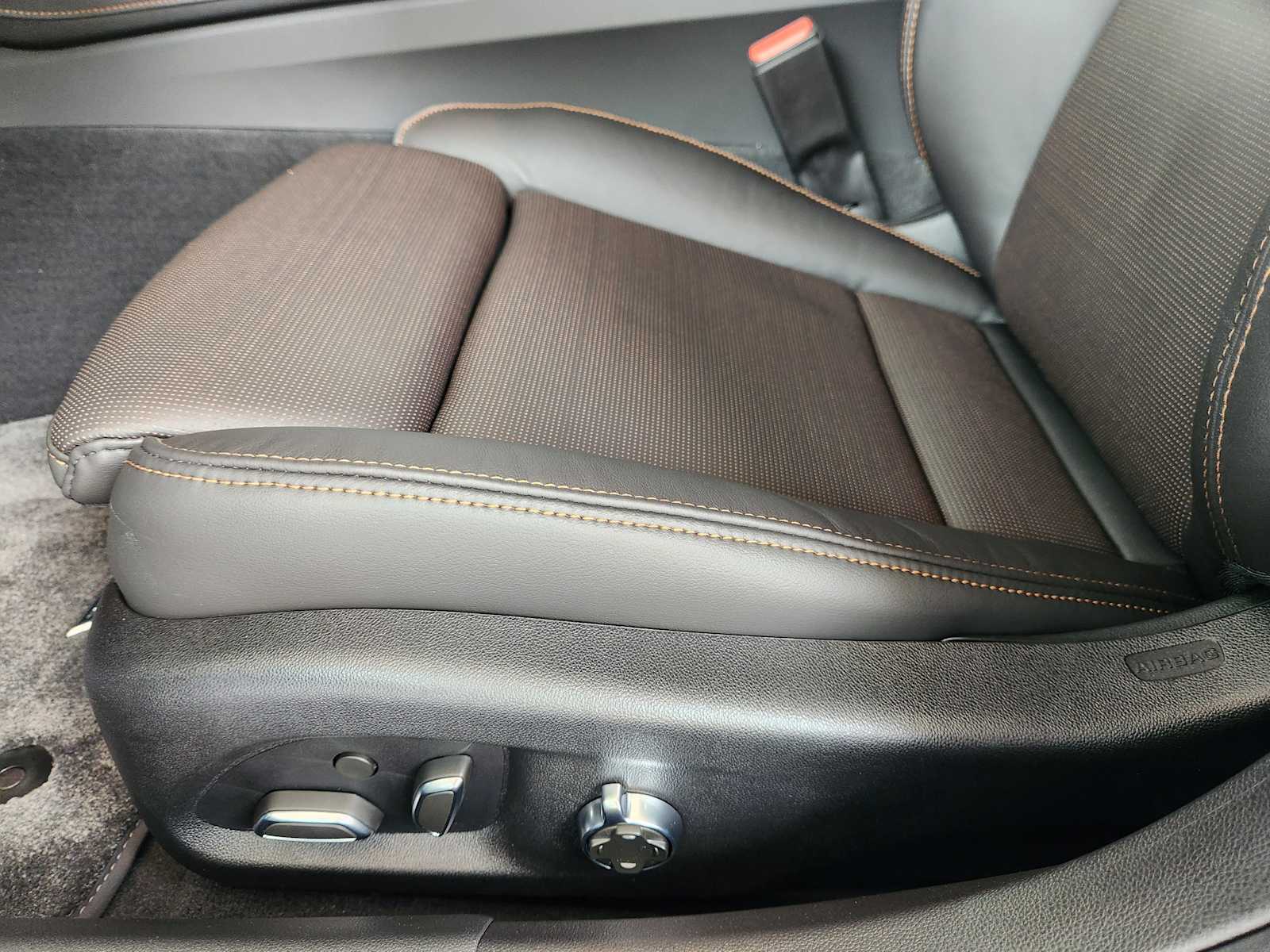 2026 Cadillac CT4 V photo 18