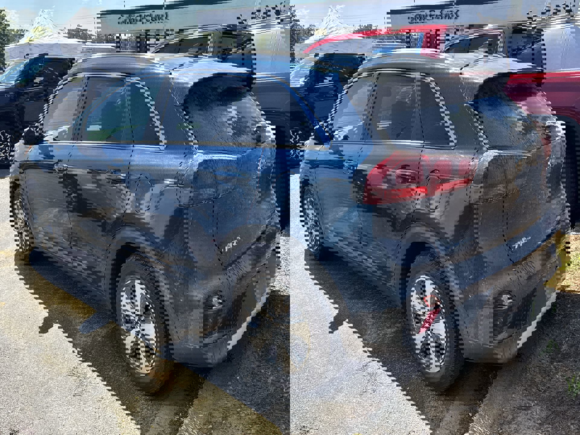 2020 Kia Niro LX photo 6