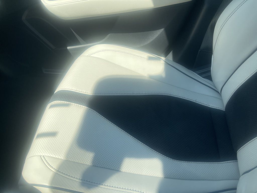 2025 Acura RDX A-Spec photo 13