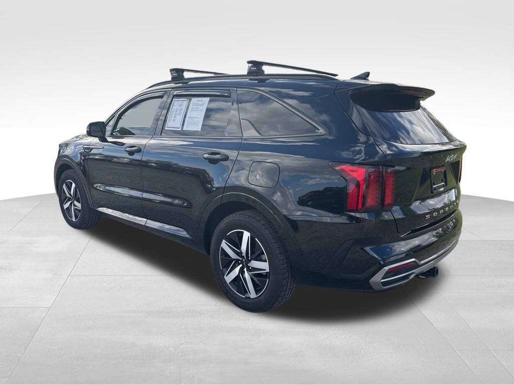 2022 Kia Sorento S photo 2
