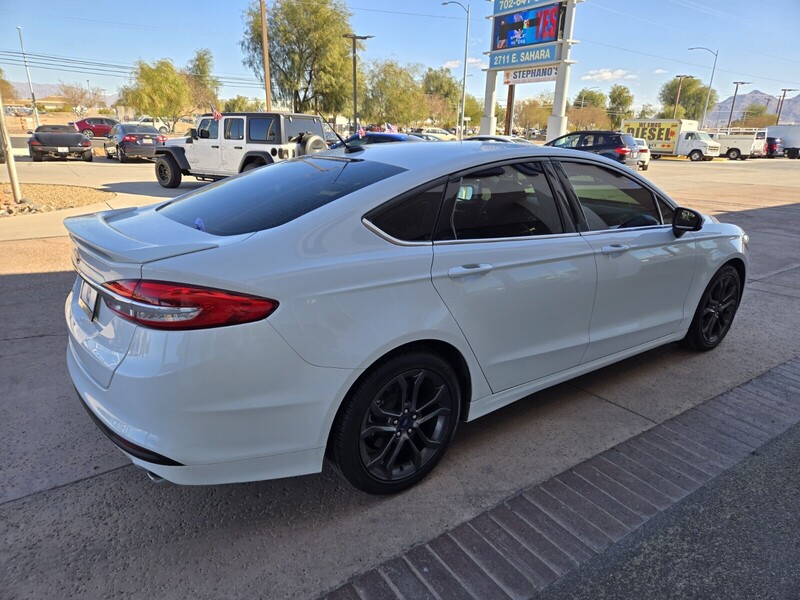 2018 Ford Fusion S photo 3