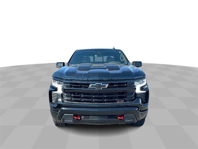 2024 Chevrolet Silverado 1500 LT Trail Boss photo 3