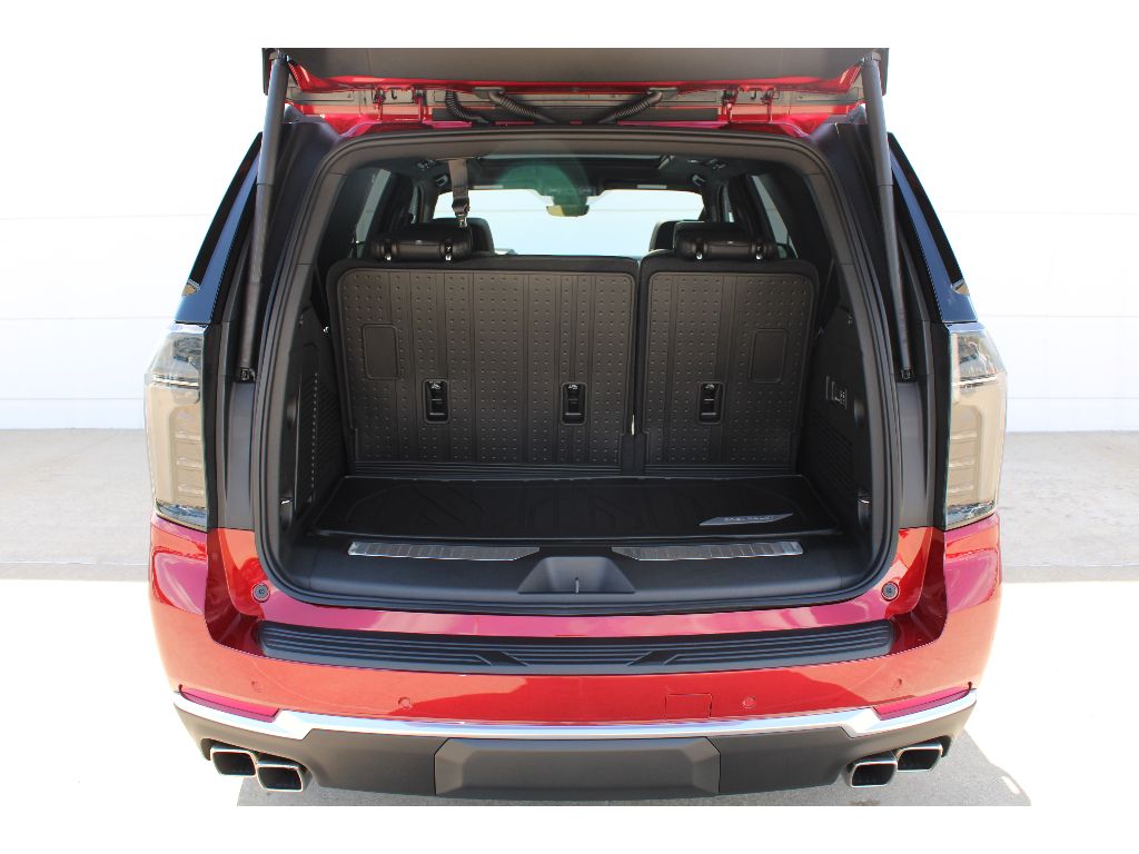 2025 Chevrolet Tahoe High Country photo 20