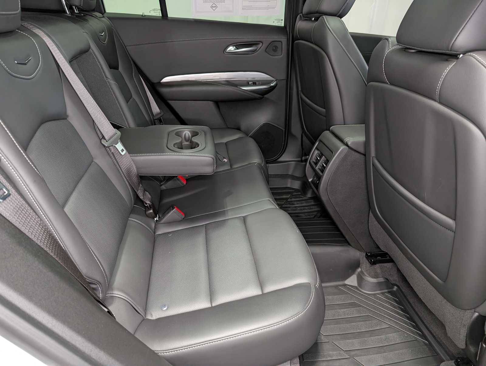 2024 Cadillac XT4 Premium Luxury photo 39
