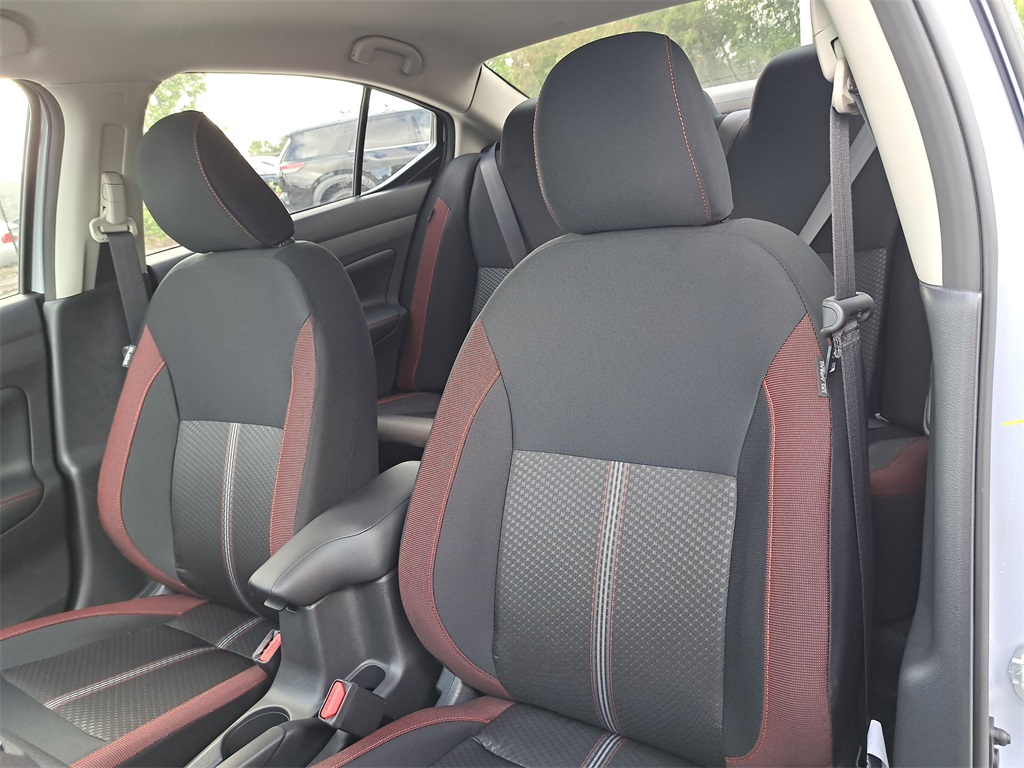 2025 Nissan Versa 1.6 SR photo 20