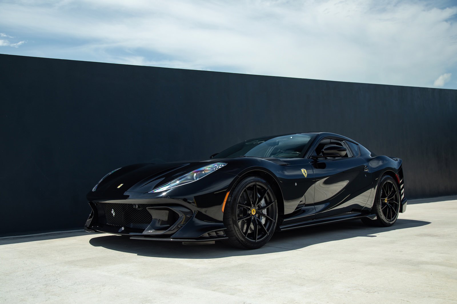 2024 Ferrari 812 Competizione photo 7