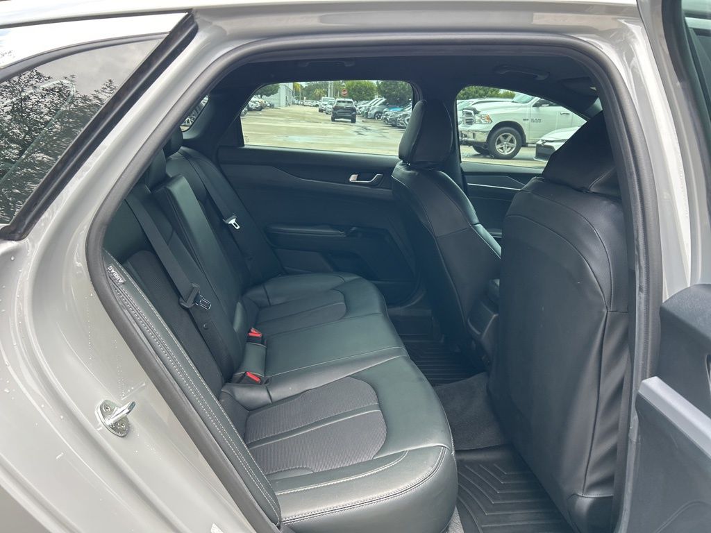 2022 Kia K5 GT-Line photo 37