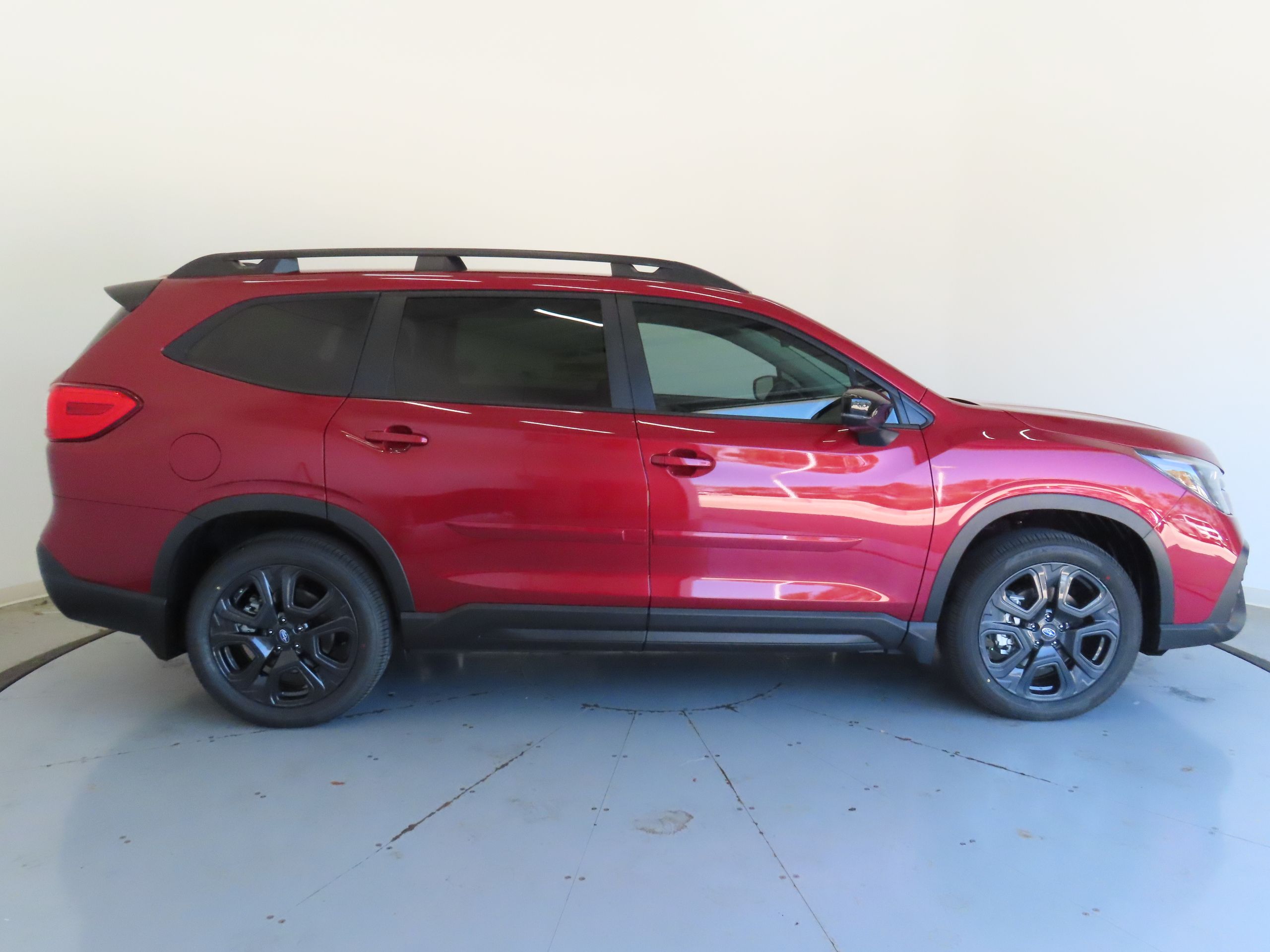 2025 Subaru Ascent Onyx Edition photo 2