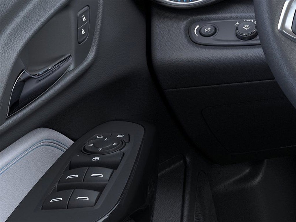 2025 Chevrolet Trax LT photo 17