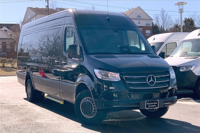 2025 Mercedes-Benz Sprinter Cargo Van Base's photo