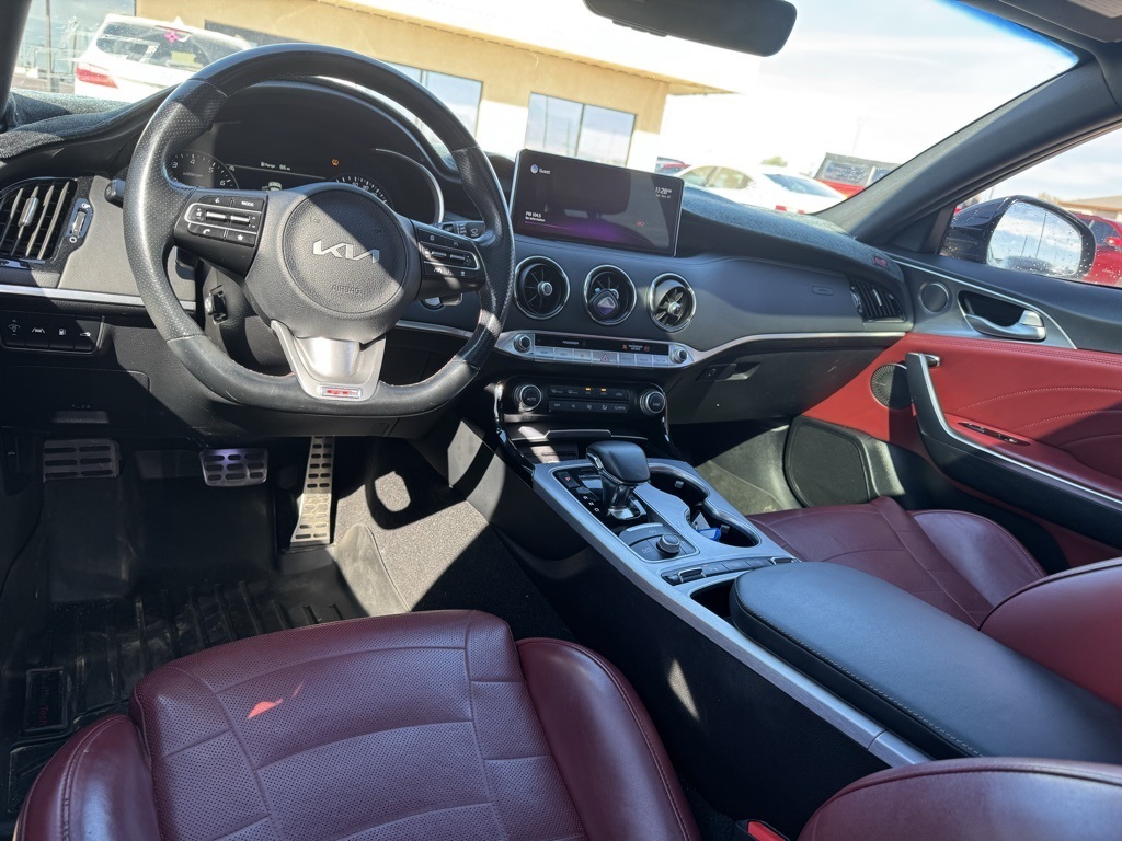 2022 Kia Stinger GT2 photo 3