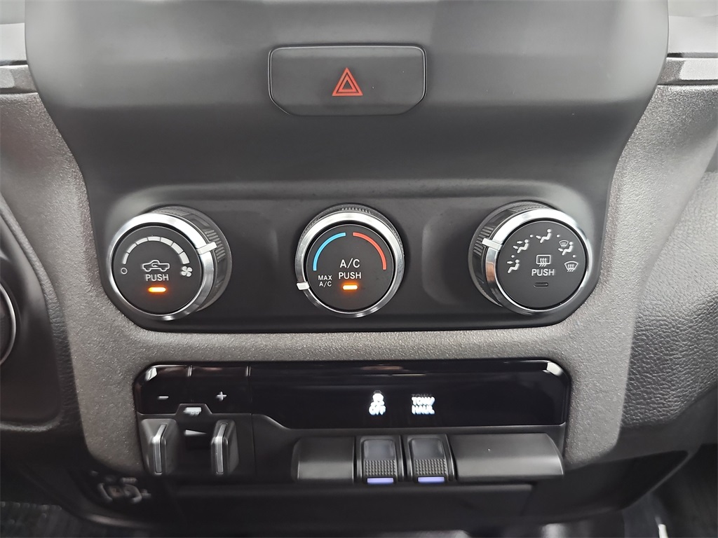 2024 Ram 2500 Tradesman photo 27