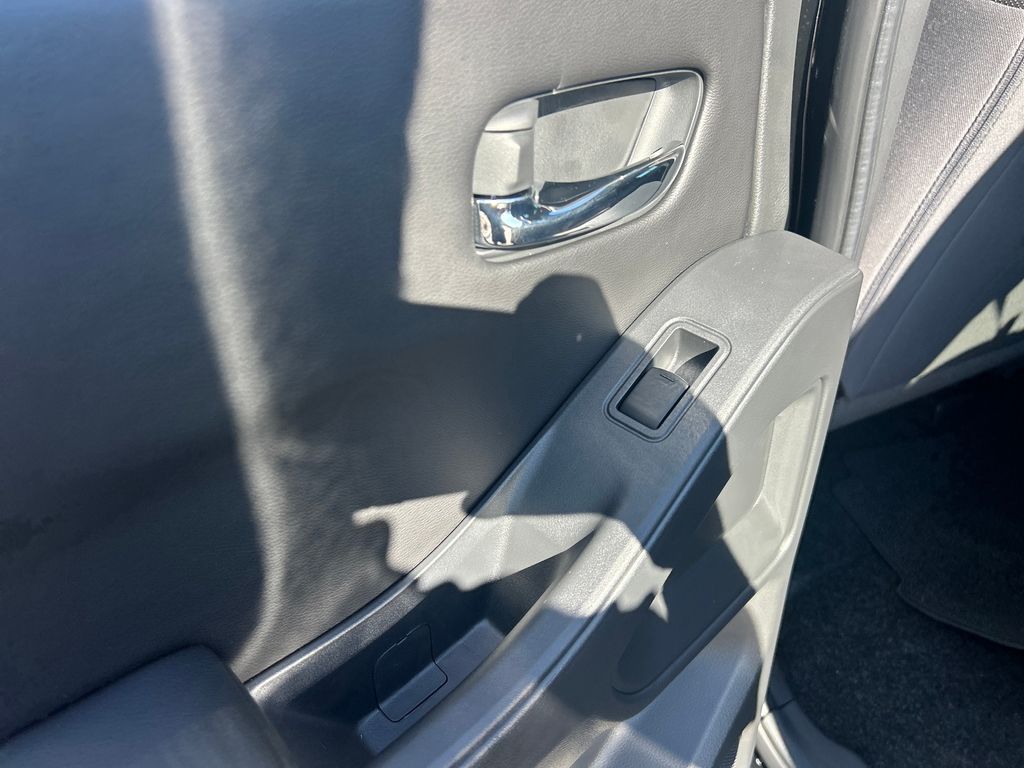 2026 Nissan Frontier SV photo 16