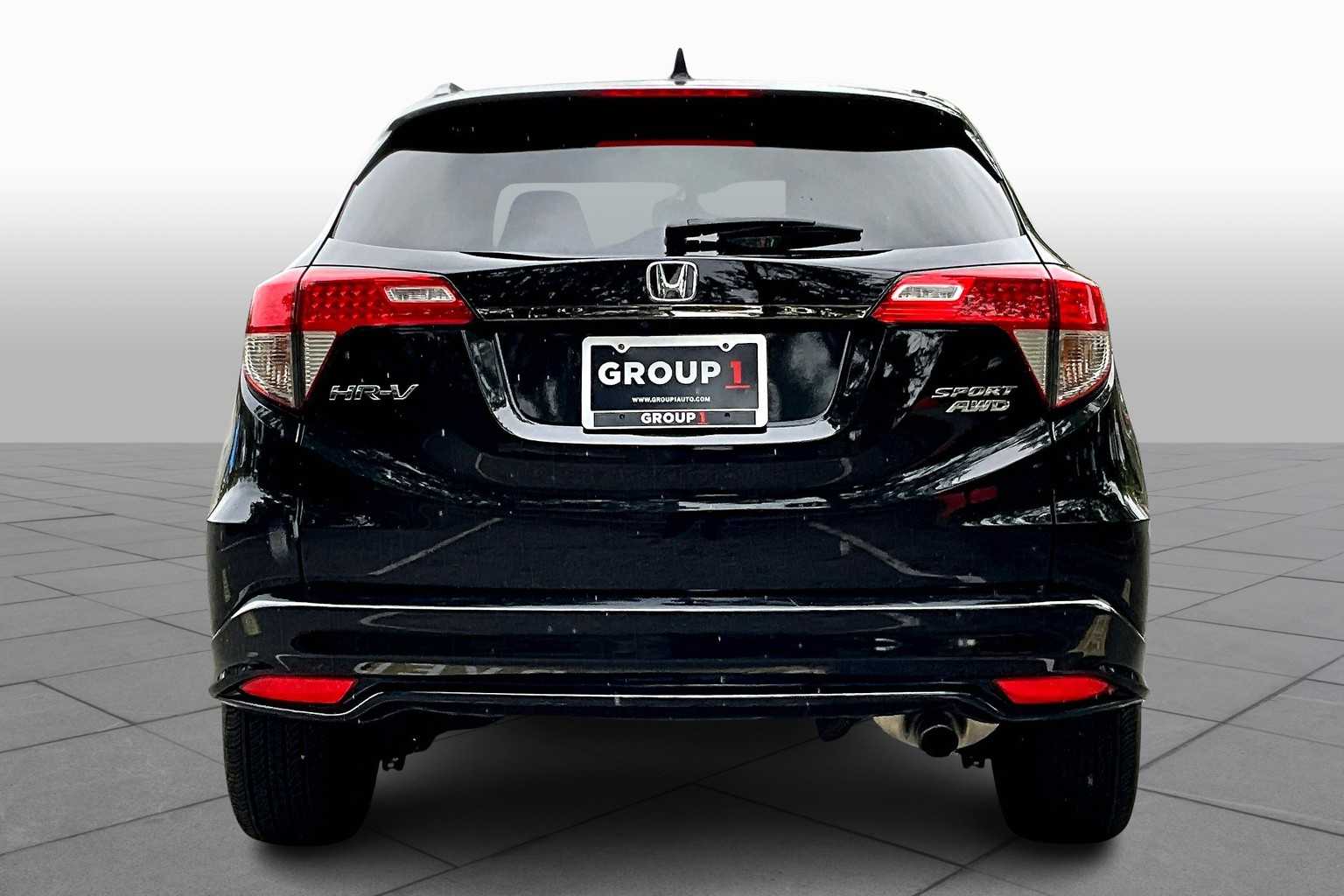 2021 Honda HR-V Sport photo 3