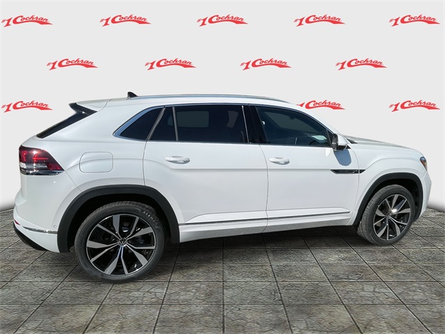 2026 Volkswagen Atlas Cross Sport SEL Premium R-Line photo 2