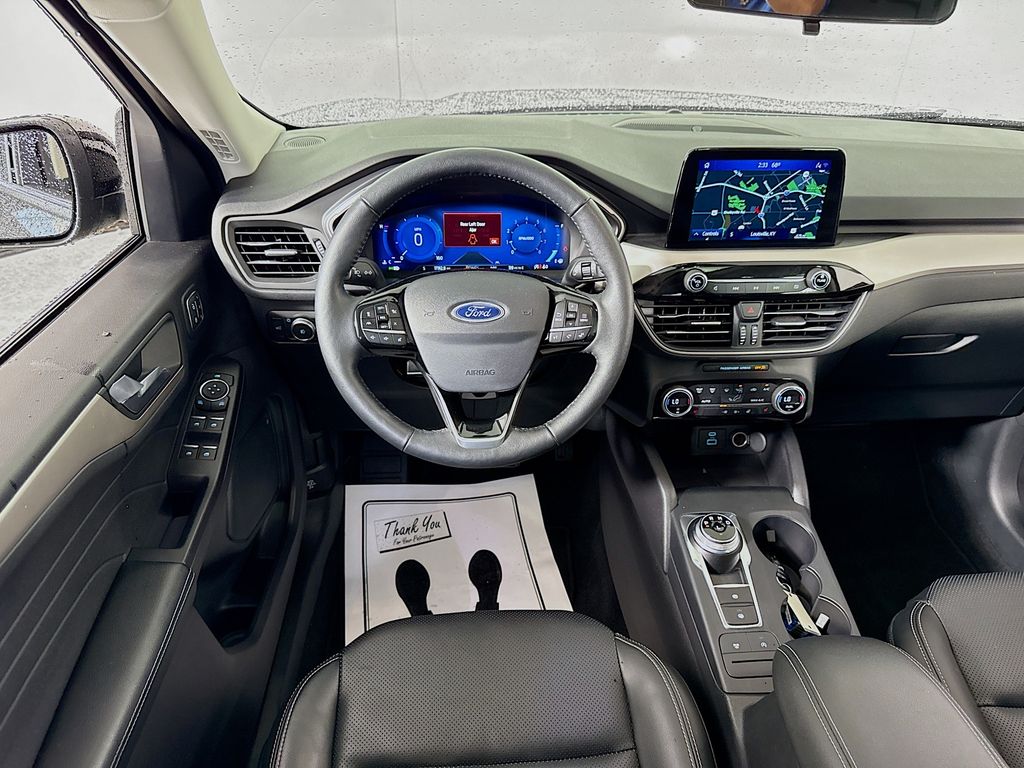 2021 Ford Escape SEL photo 23